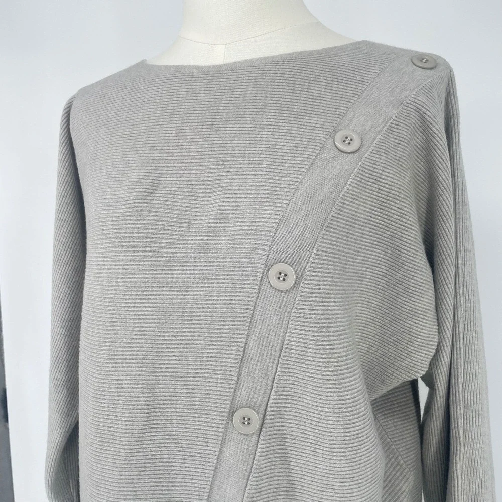 Vila Milano Women's Small Gray Ribbed Knit Button Accent Long Sleeve Pullover‎